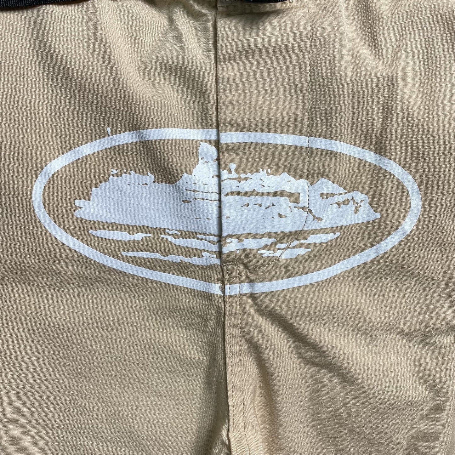 Corteiz Alcatraz Cargo Shorts Beige