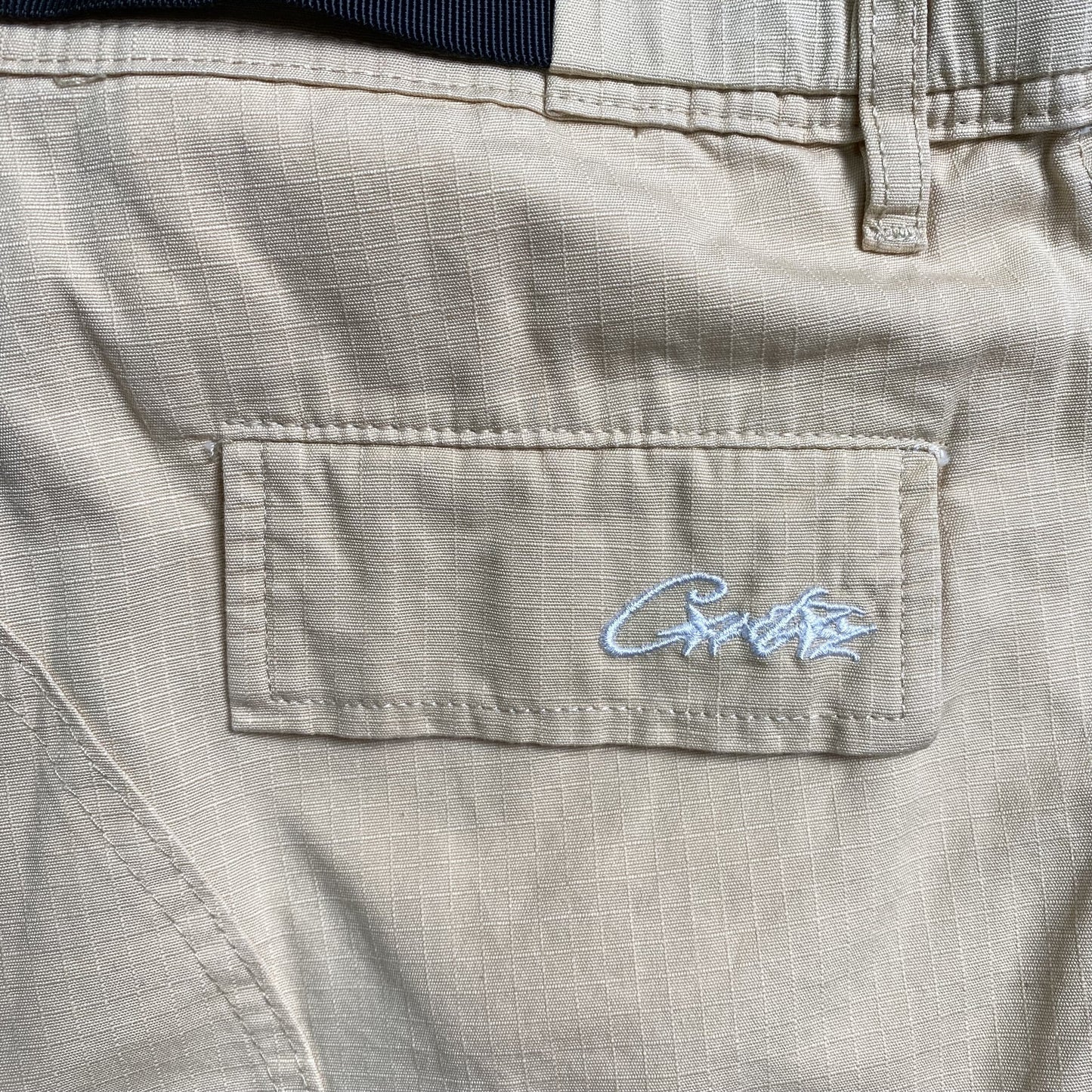 Corteiz Alcatraz Cargo Shorts Beige