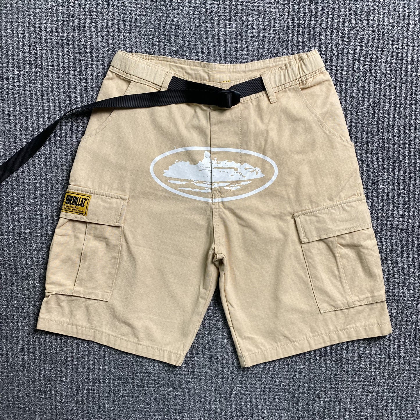 Corteiz Alcatraz Cargo Shorts Beige