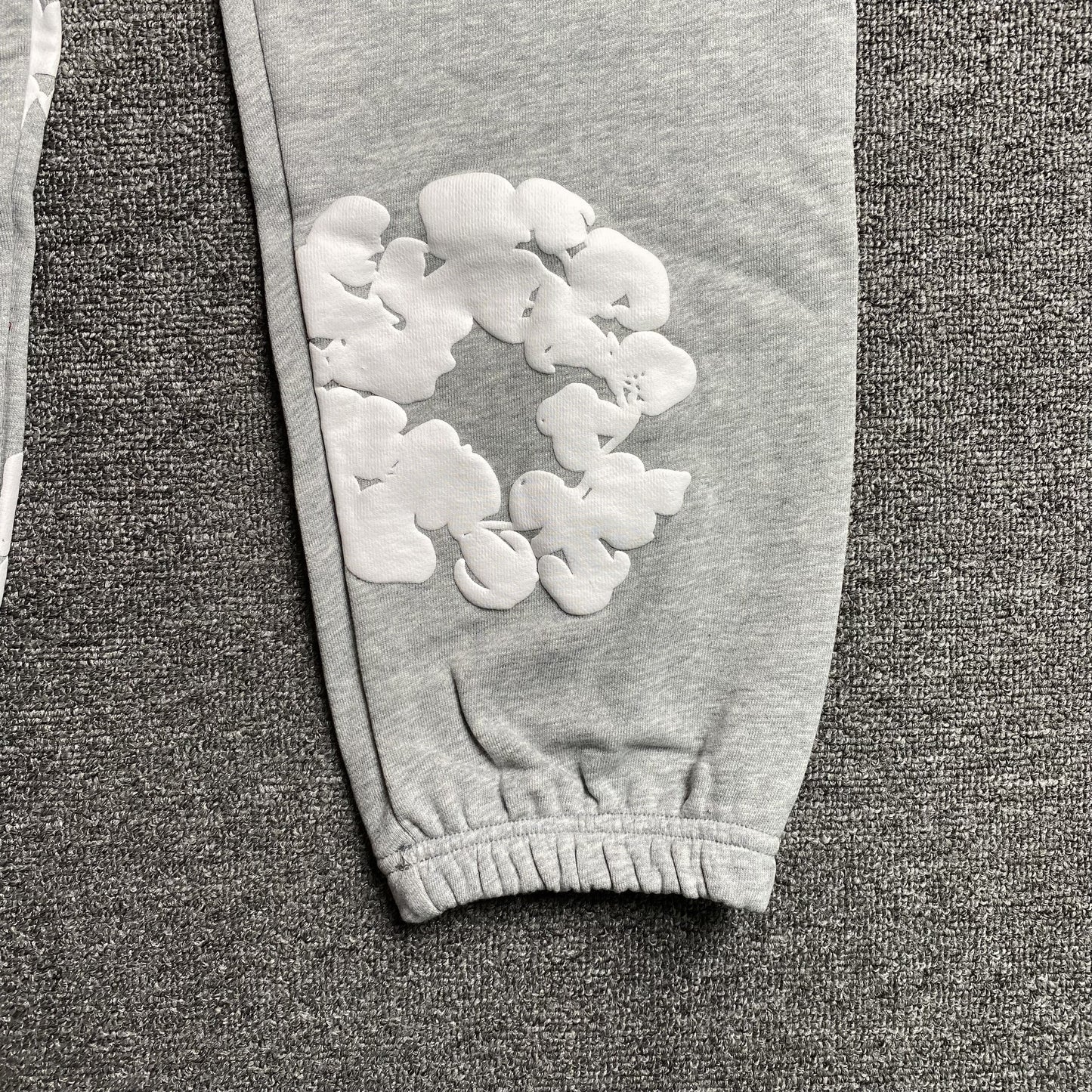 Denim Tears The Cotton Wreath Sweatpants Grey