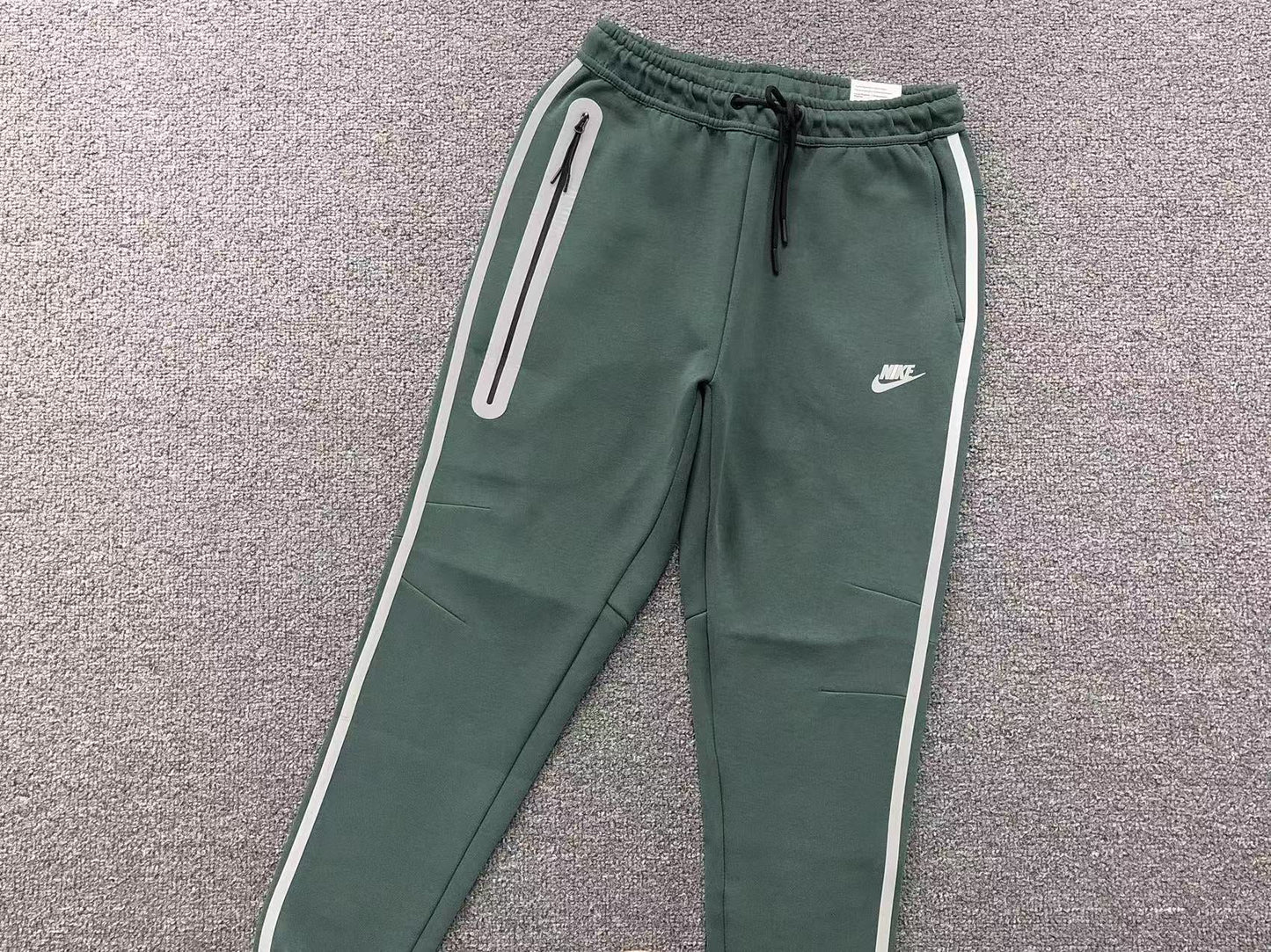 Nike Tech Fleece Tracksuit Reflective Green