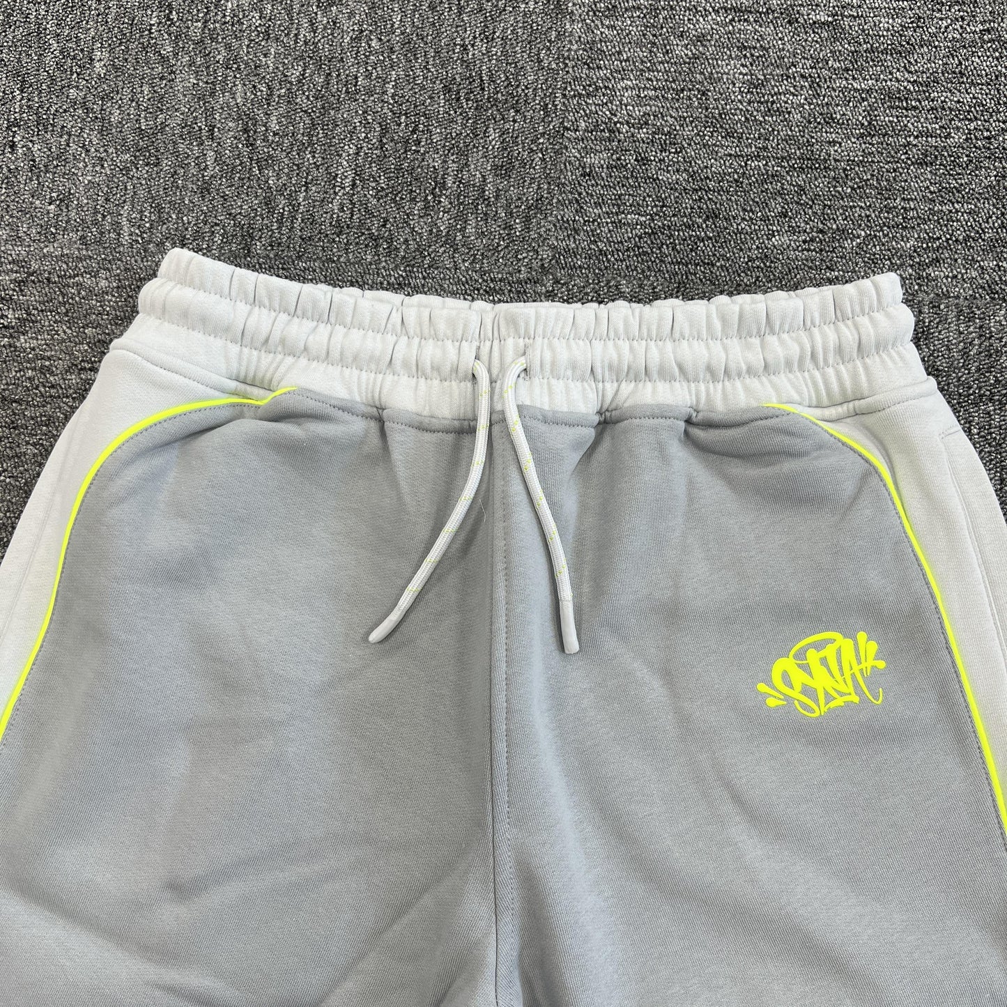 Syna World Pipe Short Grey
