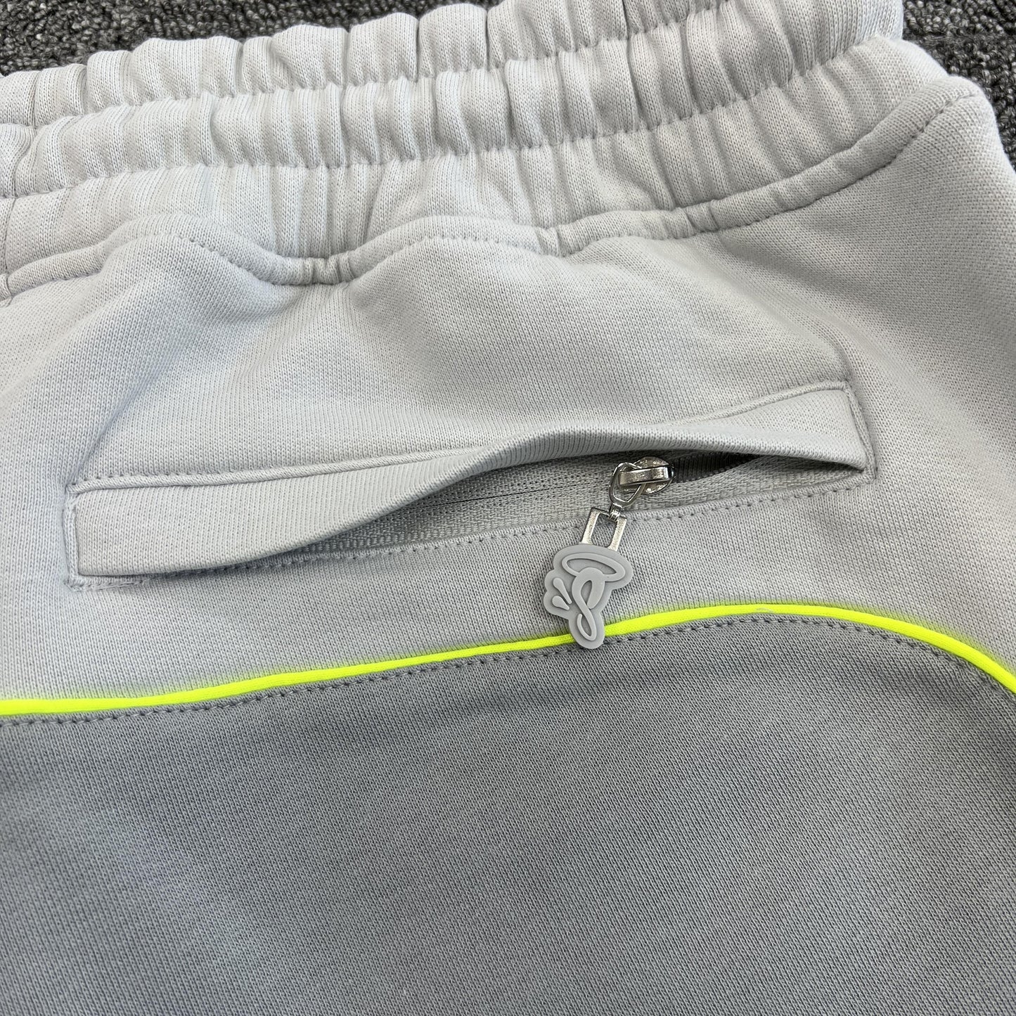 Syna World Pipe Short Grey