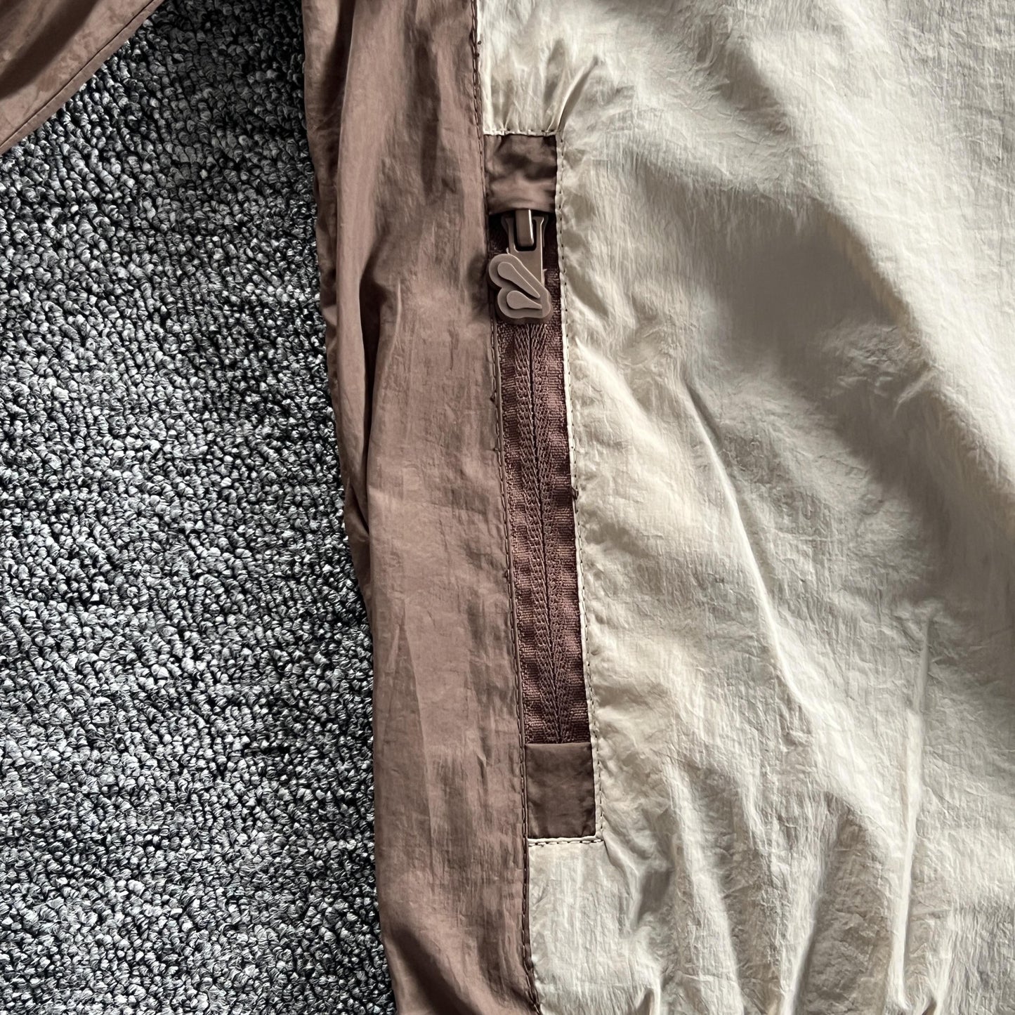 Syna World Syna Logo Shell Jacket Brown