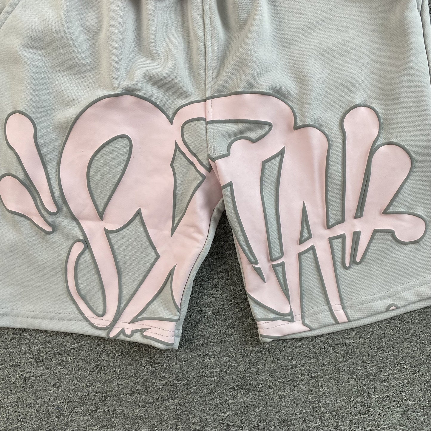 Syna World Syna Logo T-Shirt/Short Set Grey Pink