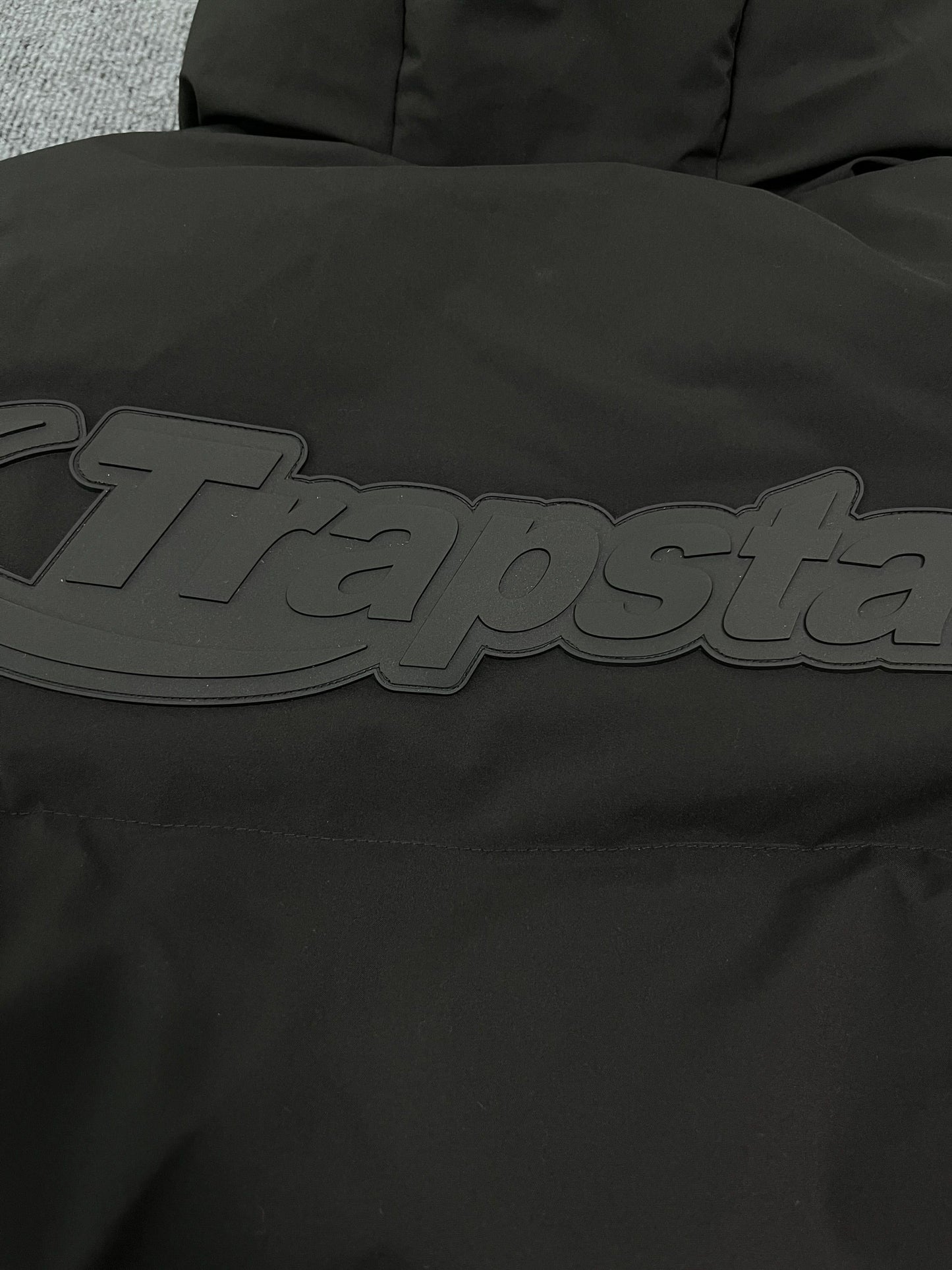 Trapstar Hyperdrive Technical Puffer Jacket Blackout