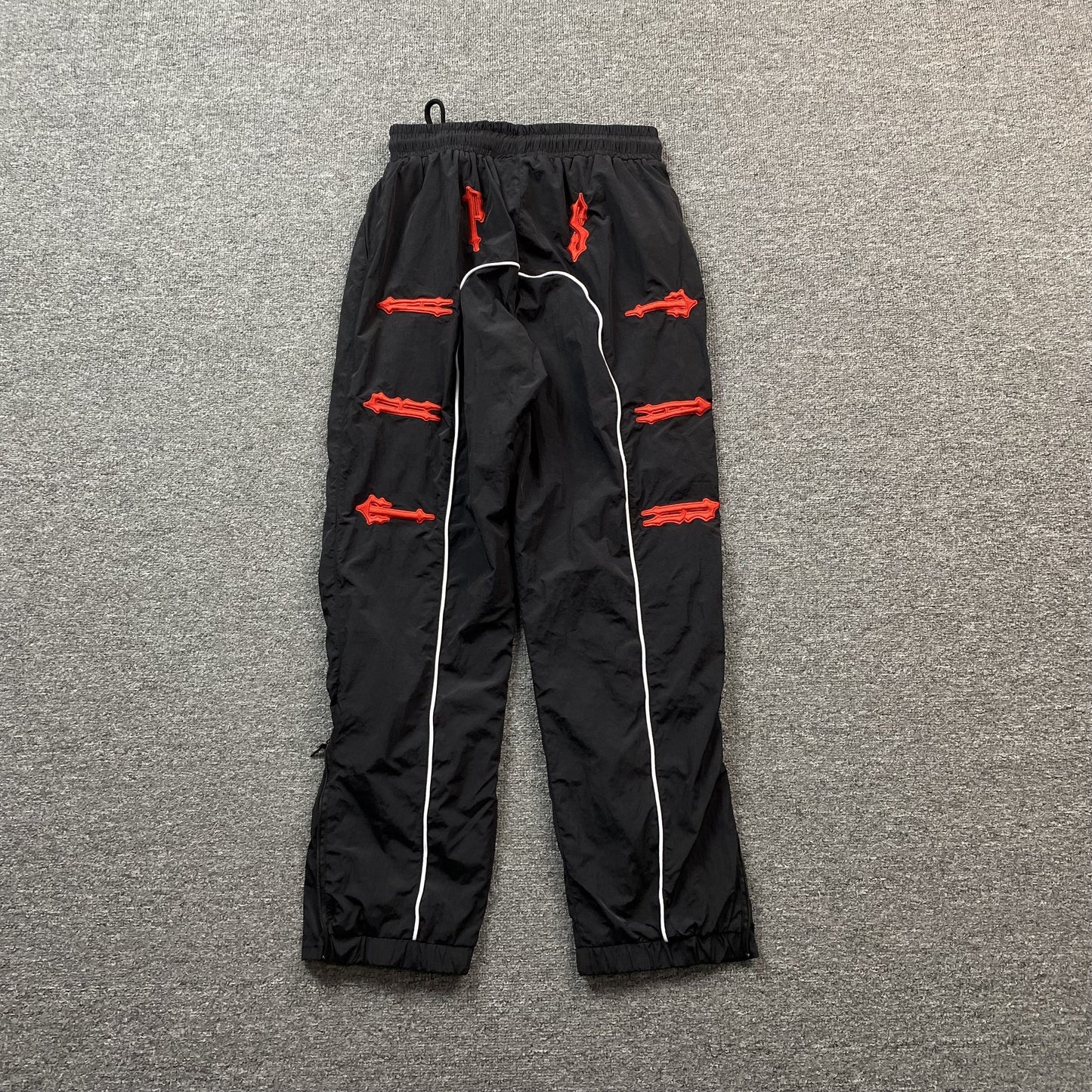 Trapstar Irongate Shell Tracksuit 2.0 Black / Red