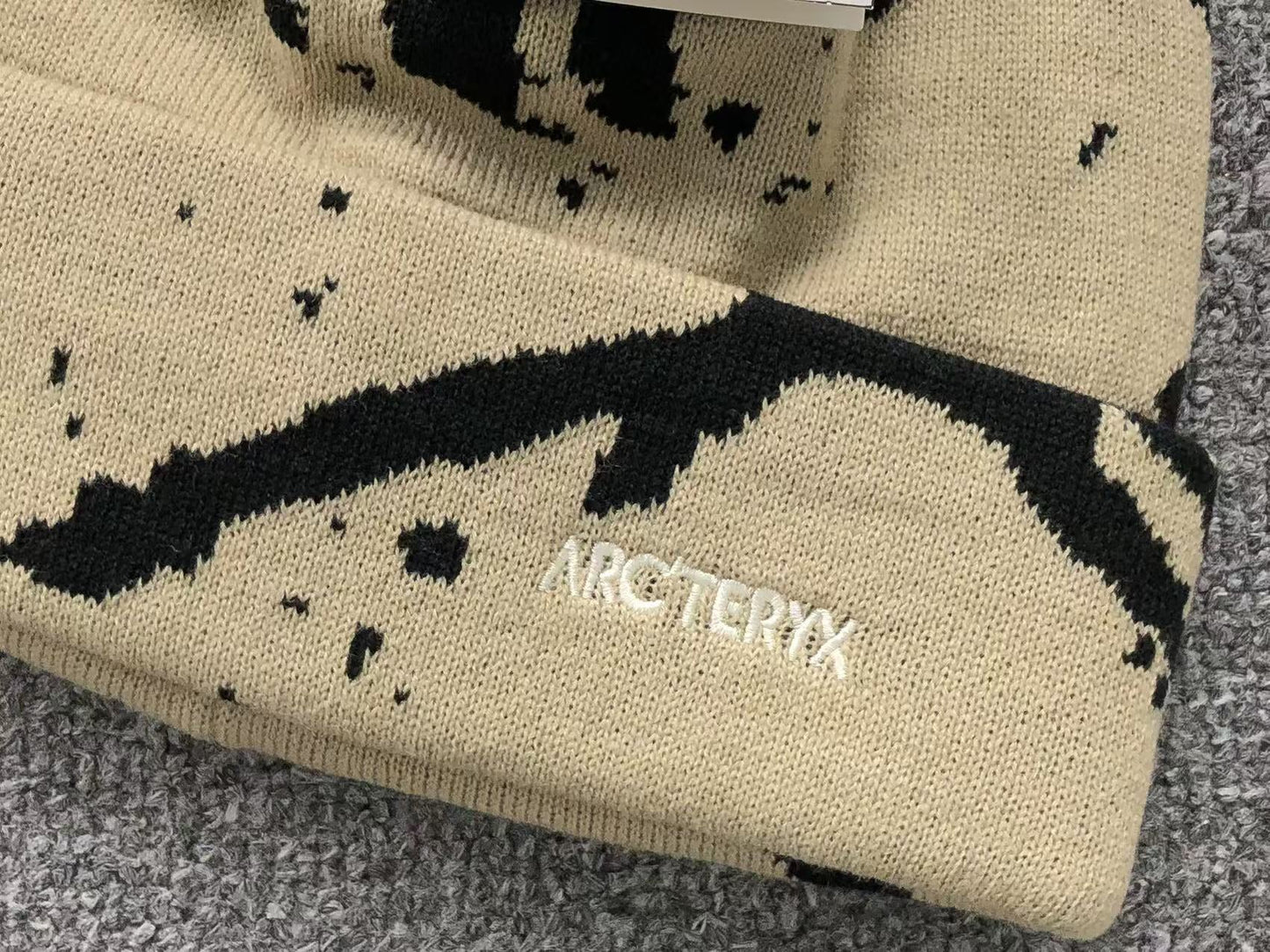 Arc'teryx Grotto Toque Beanie Beige