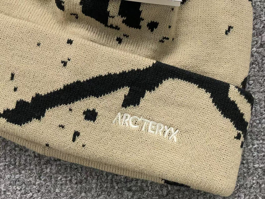 Arc'teryx Grotto Toque Beanie Beige