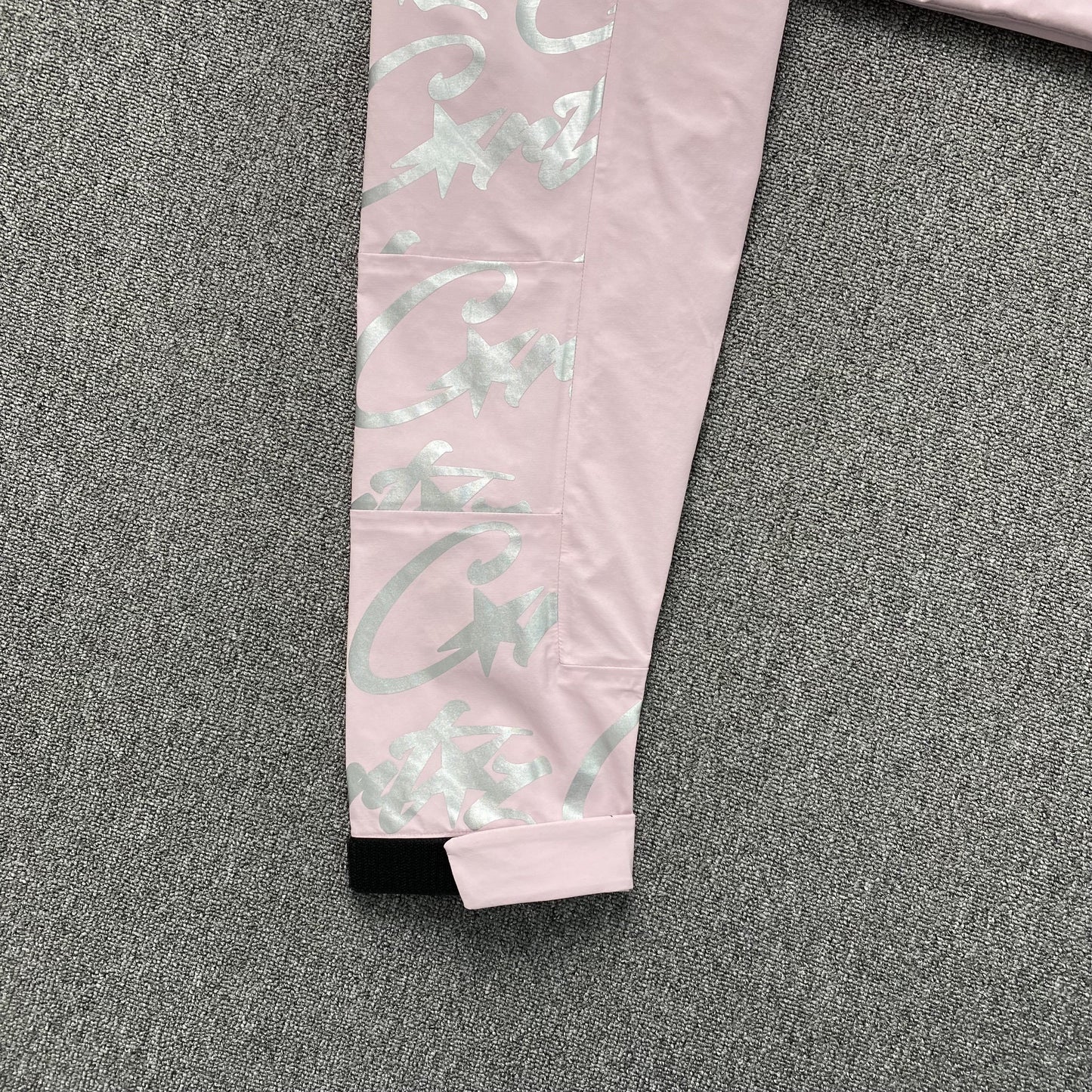 Corteiz Elitework Waterproof Shell Jacket Pink