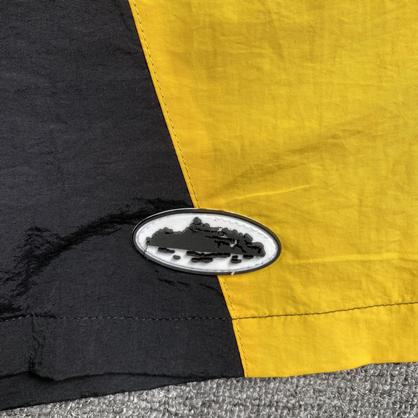 Corteiz Spring Shorts Black Yellow