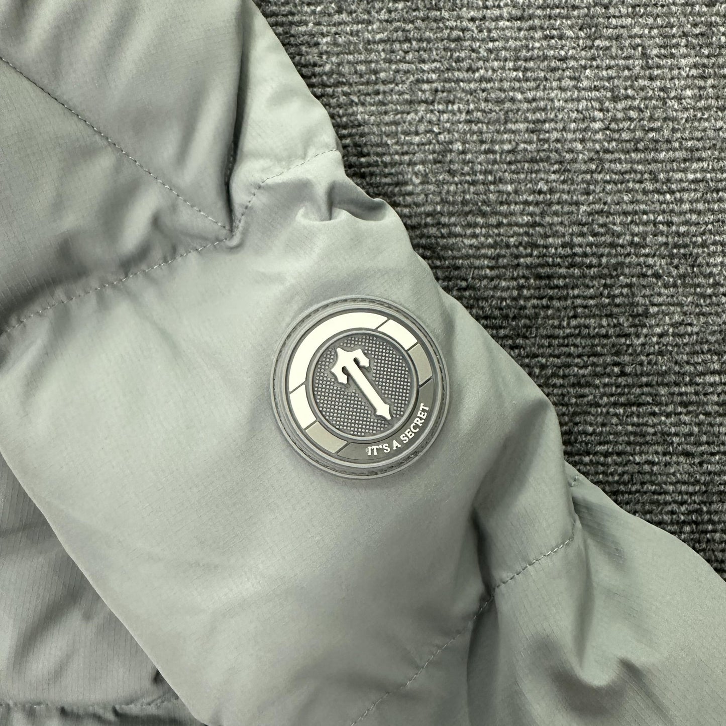 Trapstar Decoded Hooded 2.0 Puffer Jacket Grey