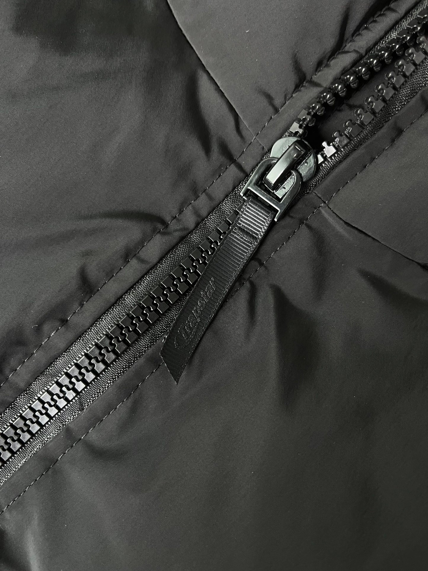 Trapstar Hyperdrive Detachable Hooded Puffer Jacket Triple Black