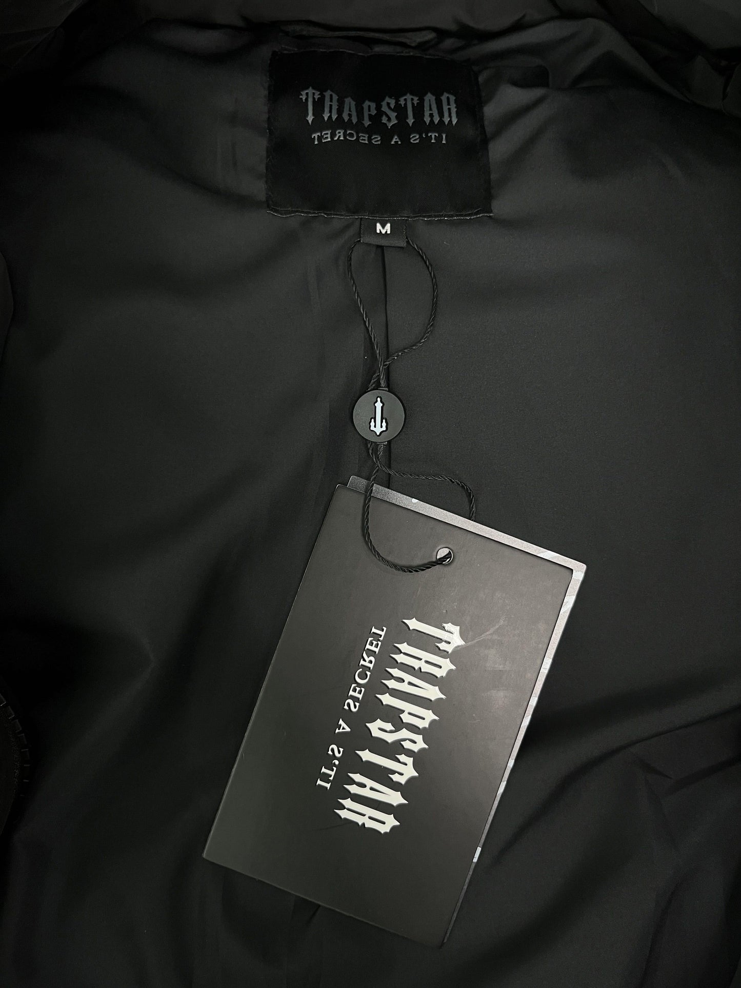 Trapstar Hyperdrive Detachable Hooded Puffer Jacket Triple Black
