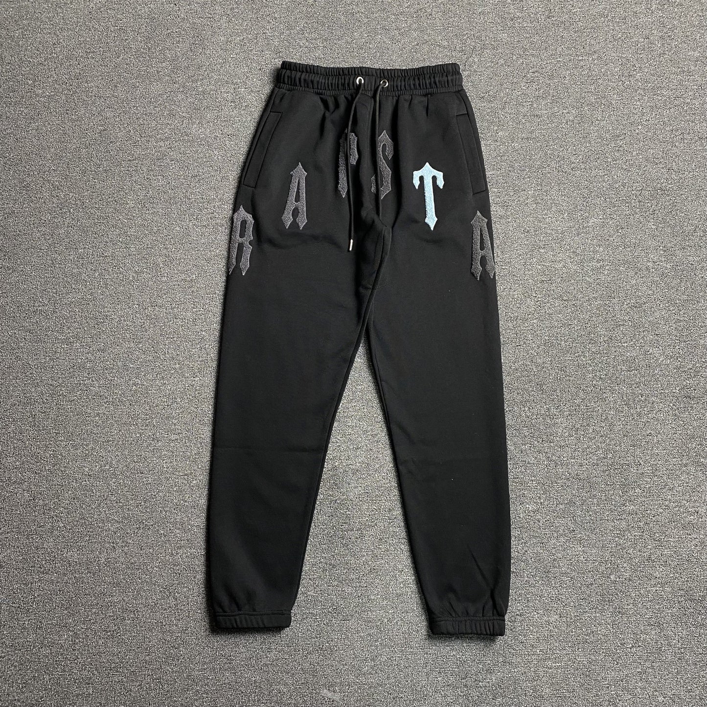 Trapstar Irongate Arch Chenille 2.0 Tracksuit Black